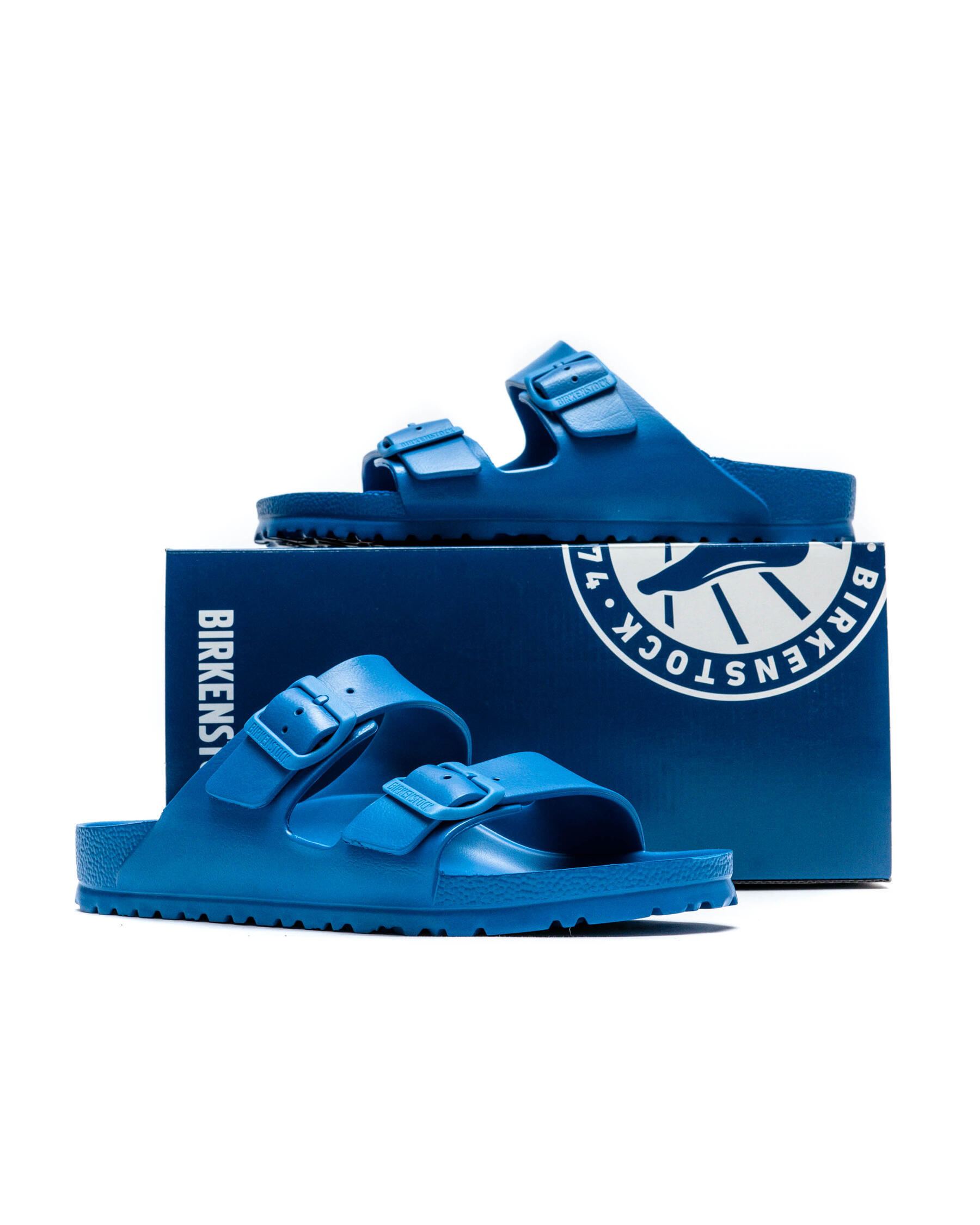 birkenstock arizona narrow fit white